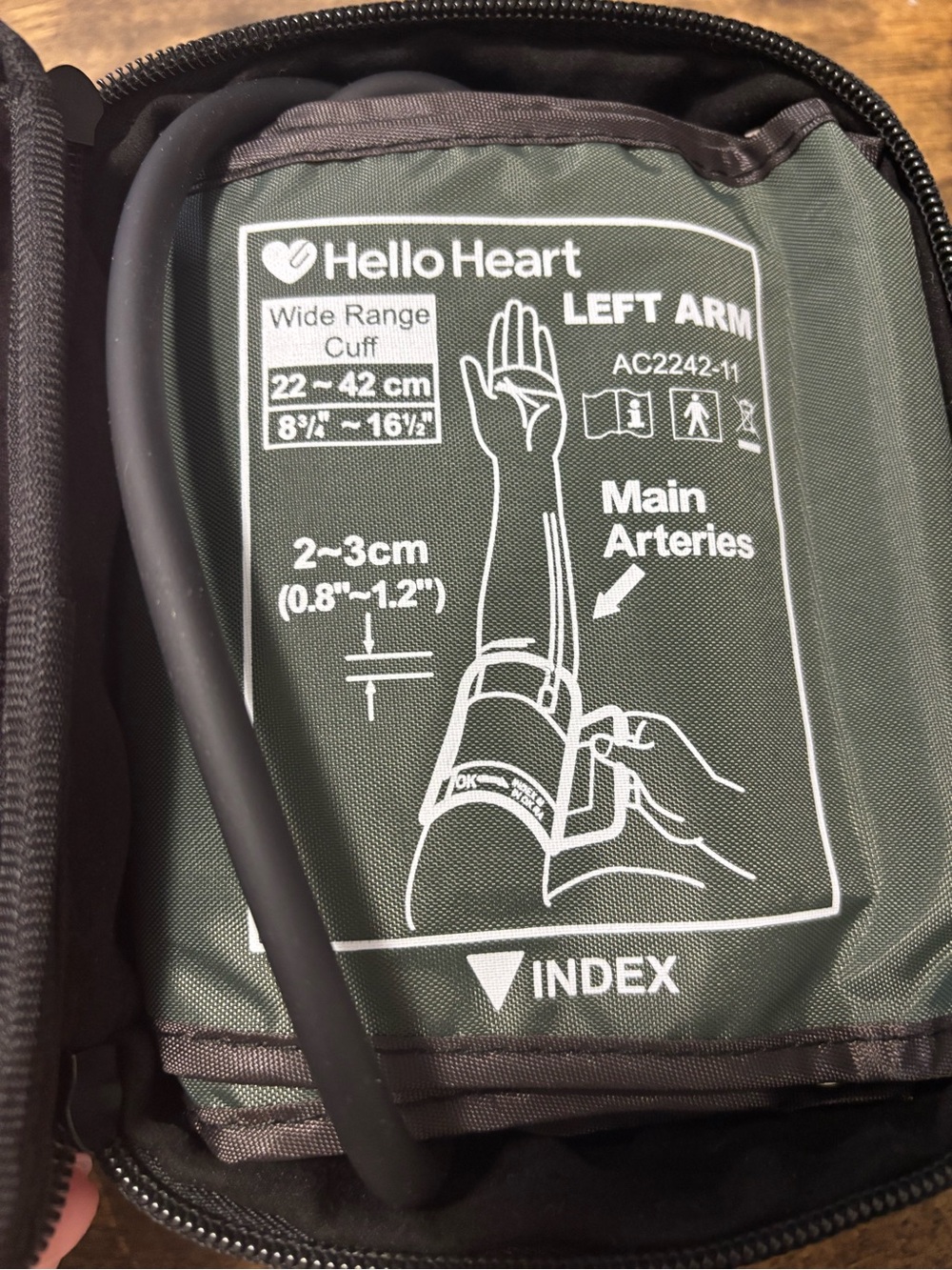 Hello Heart Blood Pressure Cuff and 02 monitor - Picture 2 of 4